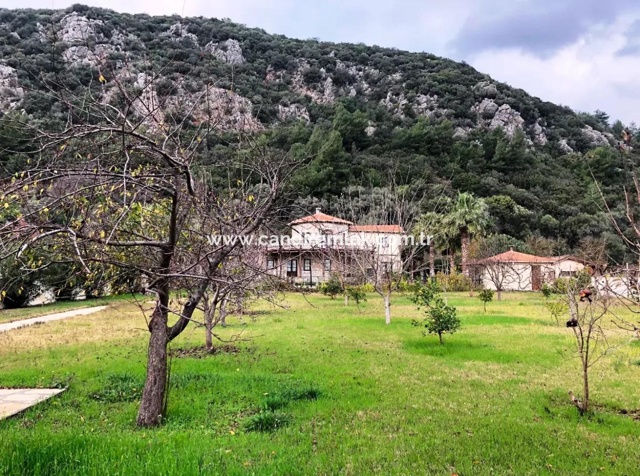 Villa Zu Verkaufen In Dalyan In 3500M2 Grundstück