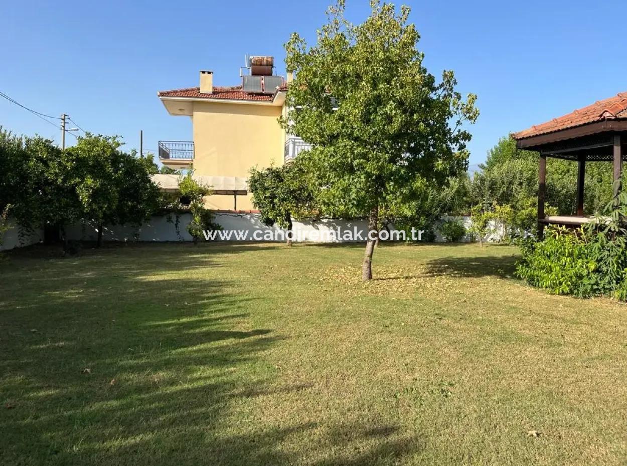 Villa Zum Verkauf In Okçular Auf 1007M2 Grundstück