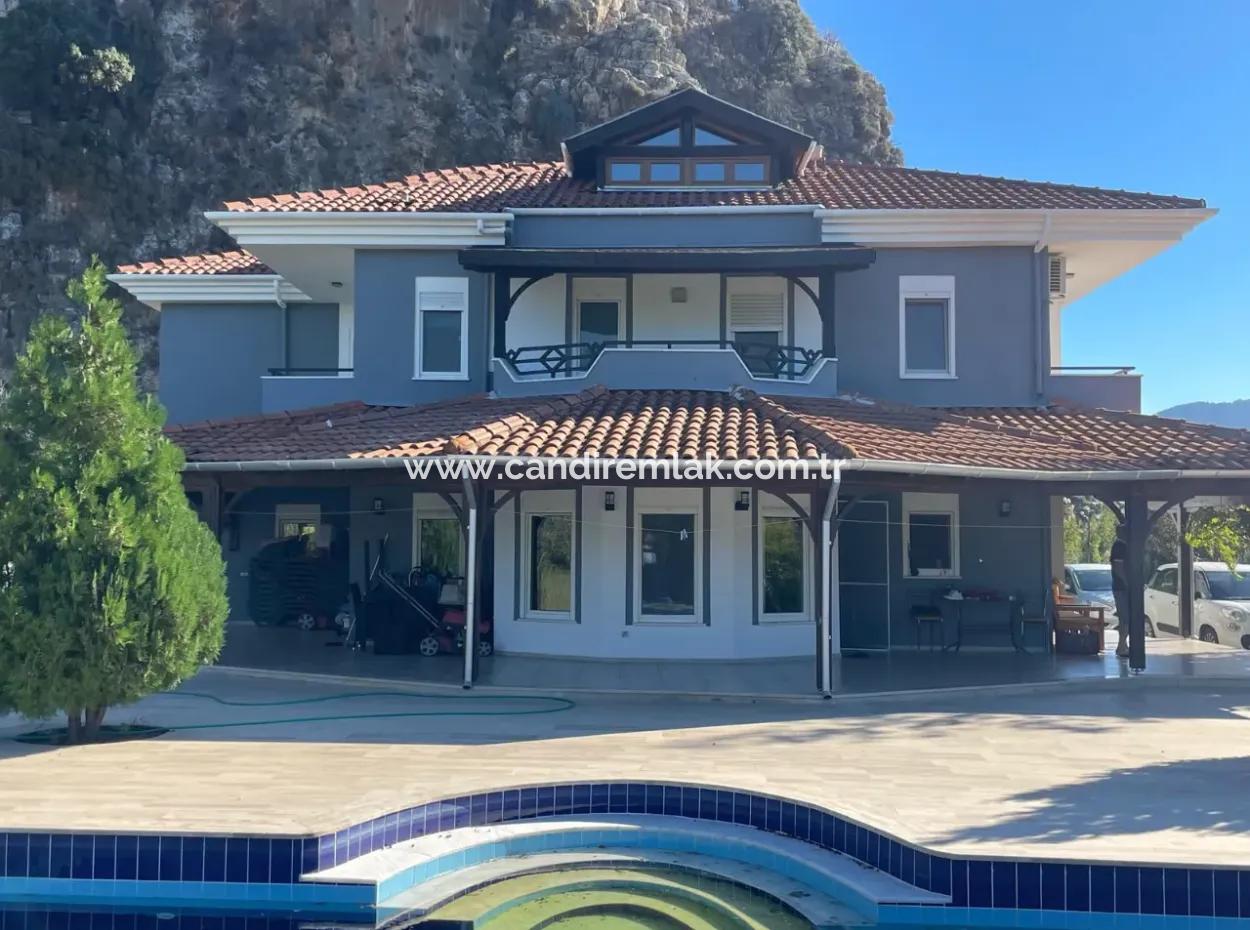 4 2 Villas For Sale In A Plot Of 6000M2 In Dalyan Gulpinar