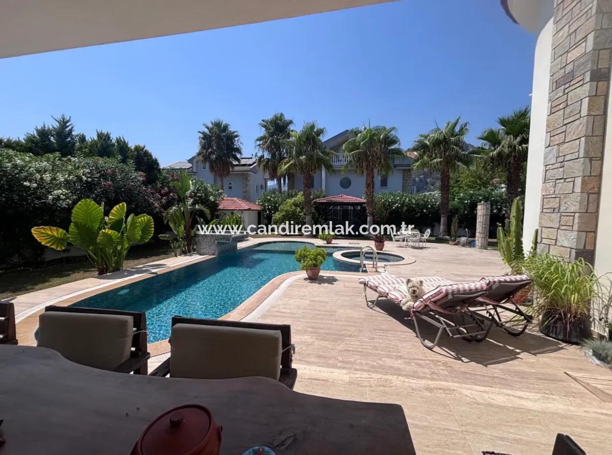 5 1 Villa For Sale In Dalyan Maraş For 980M2 Plot On The Corner