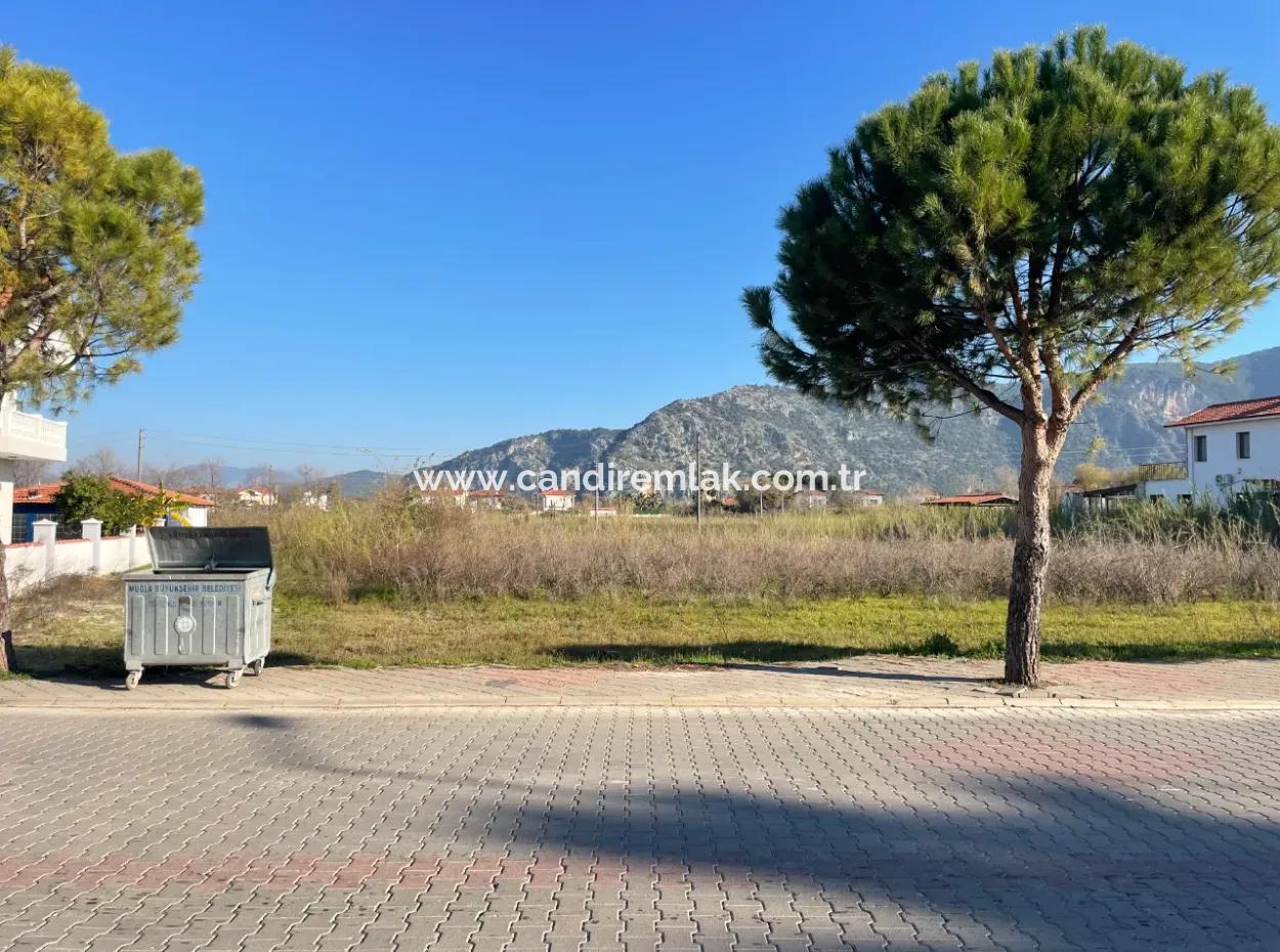 Dalyan 1000M2 Köşebaşı Land For Sale