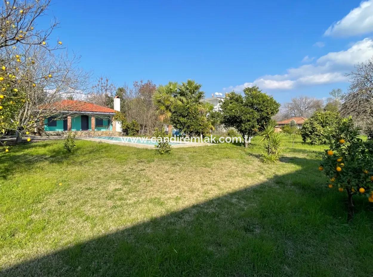 Single Storey House For Sale In A Plot Of 2882 M2 In Eskikoy