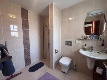 Dalyan Maraş'da Köşebaşında 980M2 Arsa İçin'de 5+1 Satılık Villa