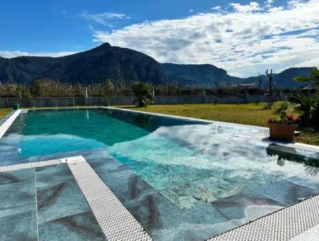 Dalyan Maraşda 5000M2 Arsa İçinde 3+1 Satılık Villa